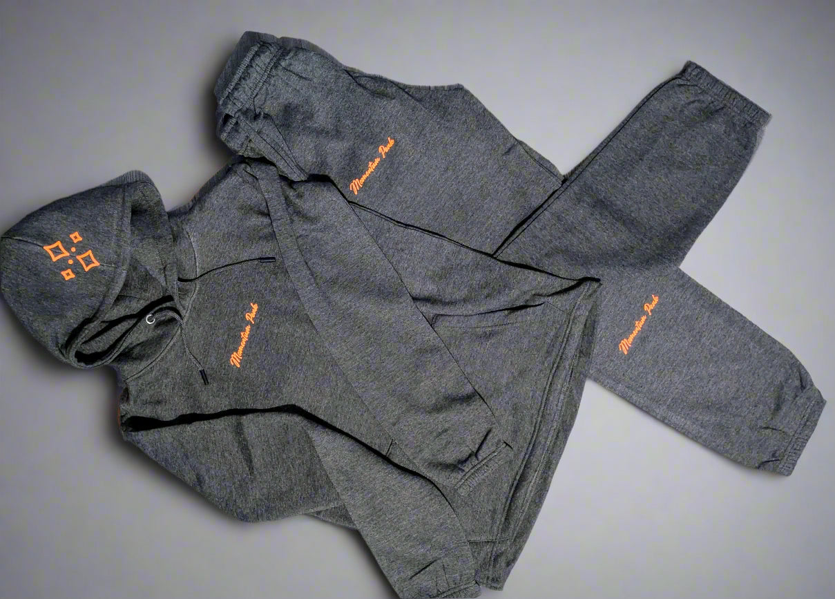 Momentum Peak Oversized Tracksuit