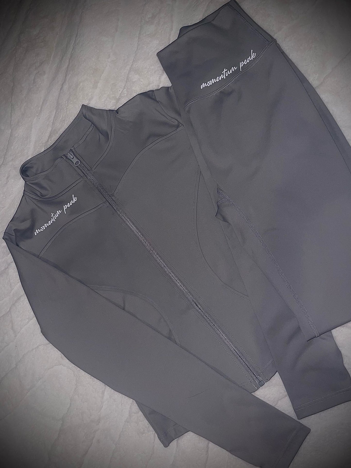 Women's Momentum Peak active wear set